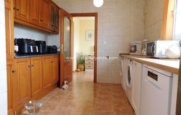 Resale - Villa - Dolores