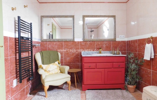 Resale - Villa - Dolores