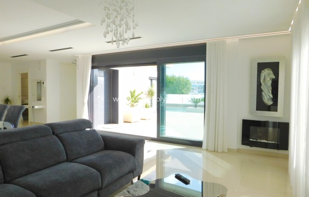 Wiederverkauf - Villa - San Miguel de Salinas