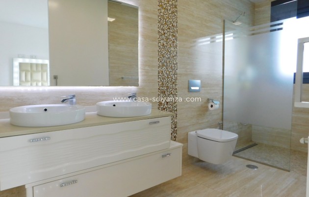 Wiederverkauf - Villa - San Miguel de Salinas