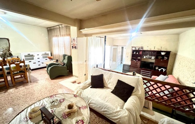 Revente - Maison de ville - Pinoso - Inland