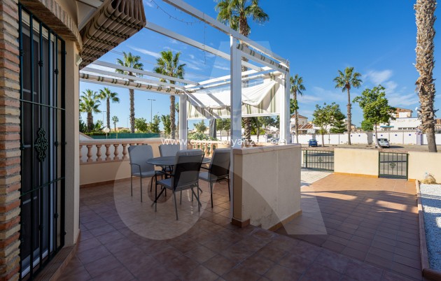 Revente - Villa - Guardamar del Segura - El Raso