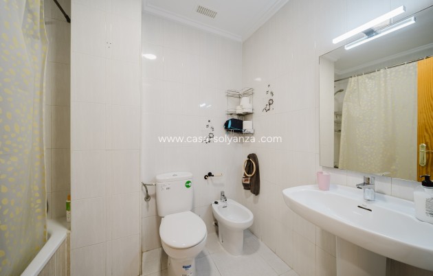 Revente - Appartement - Torrevieja - La Mata