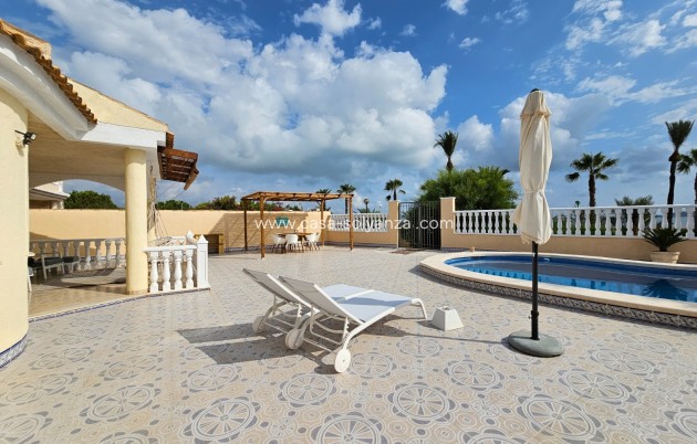 Resale - Villa - Los Urrutias - Costa Calida