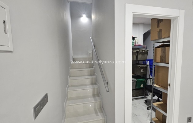 Resale - Villa - Villamartin - Costa Blanca