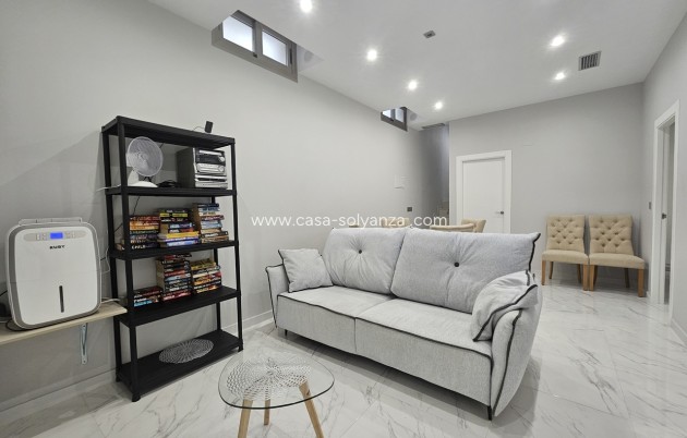 Resale - Villa - Villamartin - Costa Blanca