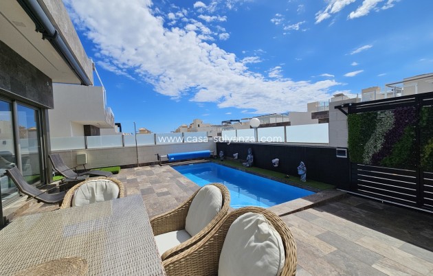 Resale - Villa - Villamartin - Costa Blanca