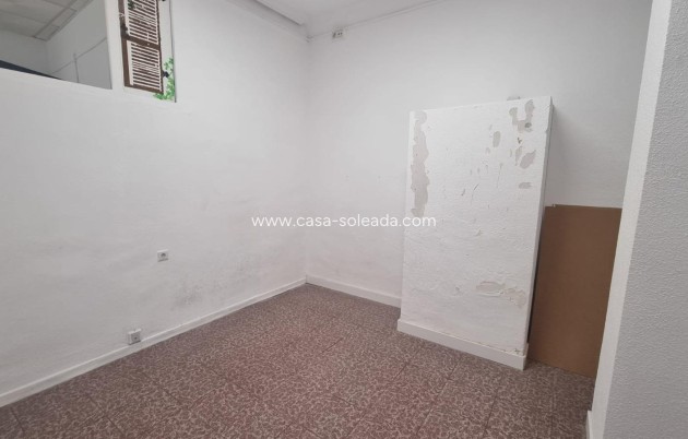 Revente - Commercial - Torrevieja - Center