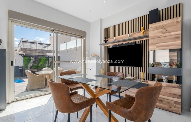 Resale - Villa - Orihuela Costa - Costa Blanca