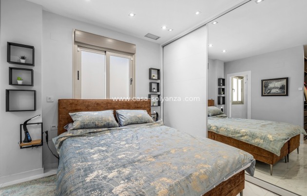 Resale - Villa - Orihuela Costa - Costa Blanca