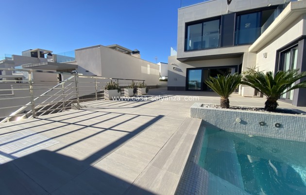 Resale - Villa - San Miguel de Salinas