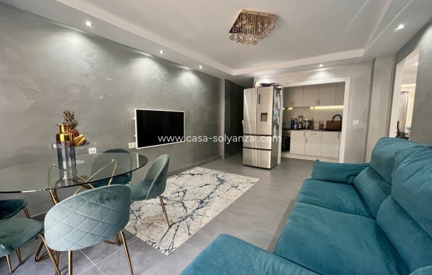 Resale - Apartment / flat - Torrevieja - Costa Blanca