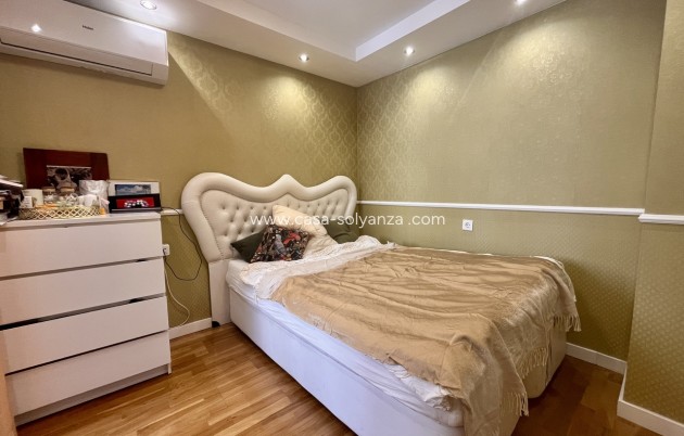 Resale - Apartment / flat - Torrevieja - Costa Blanca