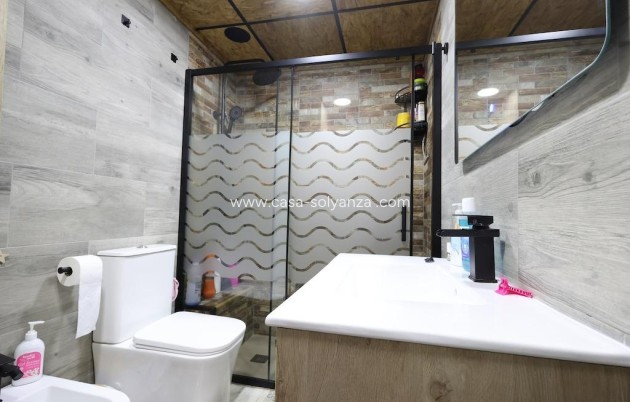 Wiederverkauf - Bungalow - Orihuela Costa - La Zenia