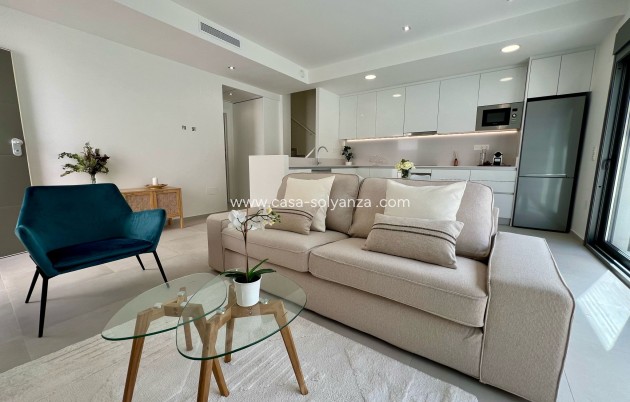 Neue Gebäude - Stadthaus - Orihuela Costa