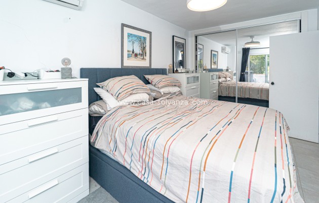 Wiederverkauf - Wohnung - Villamartin - Villamartín