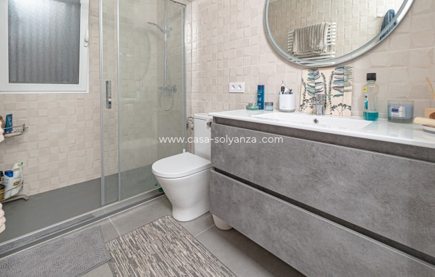 Wiederverkauf - Wohnung - Villamartin - Villamartín