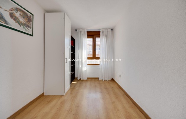 Revente - Appartement - Torrevieja - Acequion