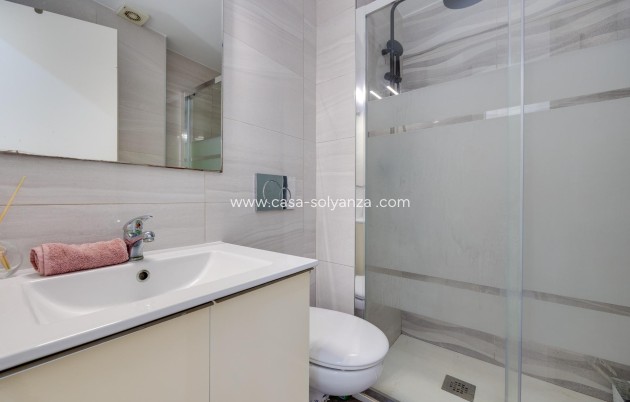 Reventa - Apartamento / piso - Torrevieja - Center