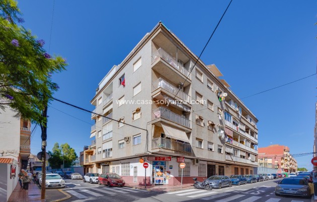 Reventa - Apartamento / piso - Torrevieja - Center