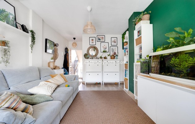 Revente - Appartement - Torrevieja - Calas Blanca