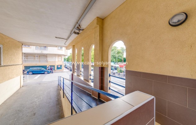 Revente - Appartement - Torrevieja - Calas Blanca
