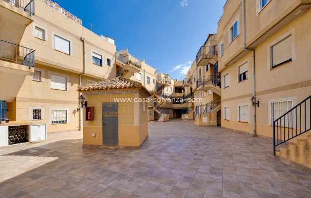 Revente - Appartement - Torrevieja - Calas Blanca
