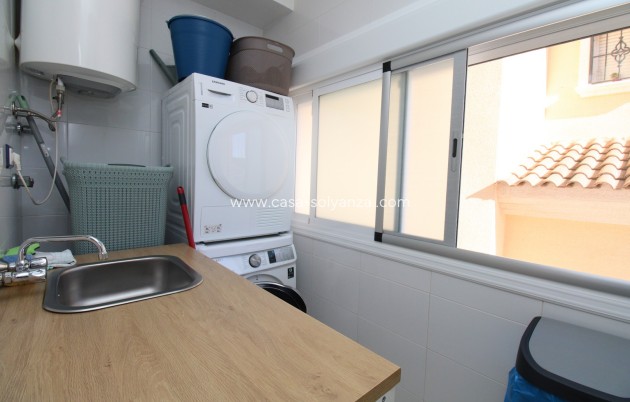 Wiederverkauf - Stadthaus - San Miguel de Salinas