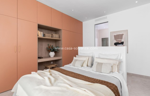 Neue Gebäude - Villa - Polop