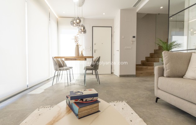 Obra nueva - Villa - Pilar de la Horadada