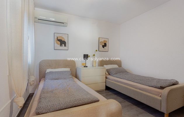 Revente - Villa - Orihuela Costa - Costa Blanca