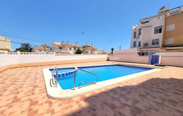 Revente - Appartement - Torrevieja - Nueva Torrevieja
