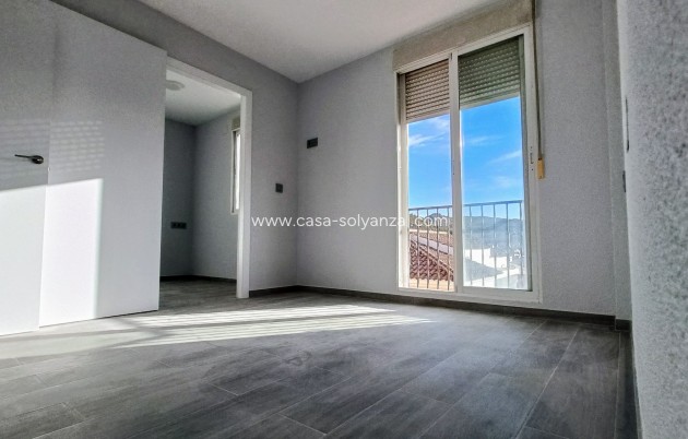 Reventa - Adosado - La Romana - Inland