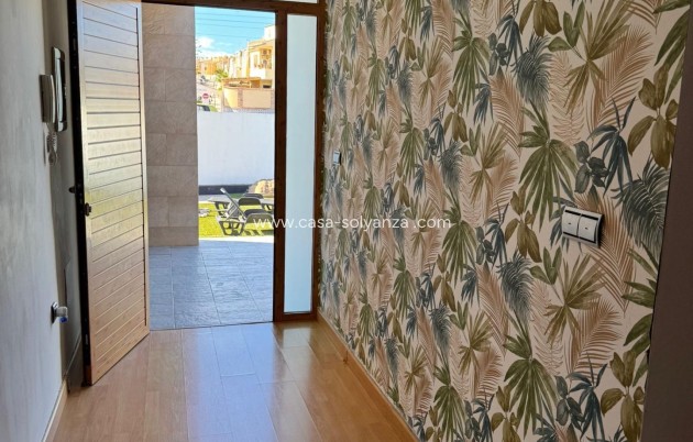 Revente - Villa - Torrevieja - Los Balcones