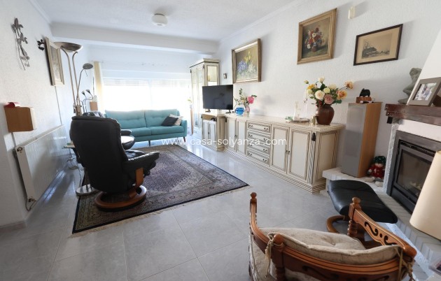 Revente - Semi-detached house - Torrevieja - Punta Prima