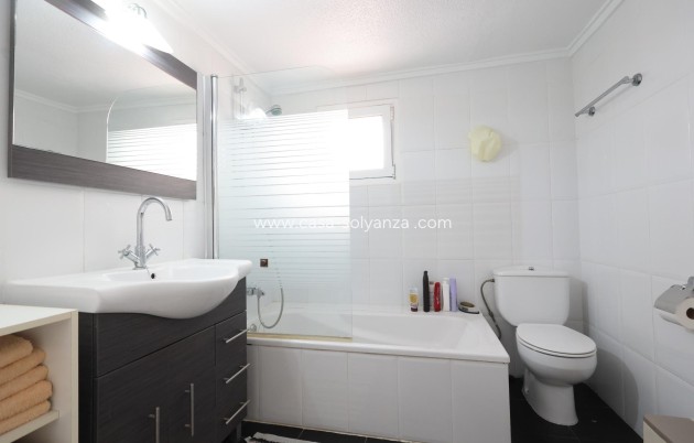 Revente - Semi-detached house - Torrevieja - Punta Prima