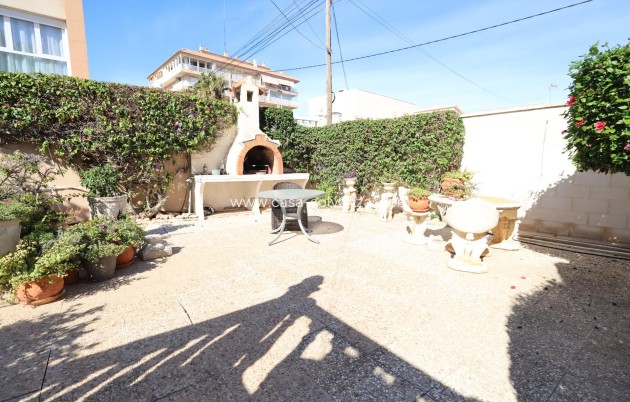 Revente - Semi-detached house - Torrevieja - Punta Prima