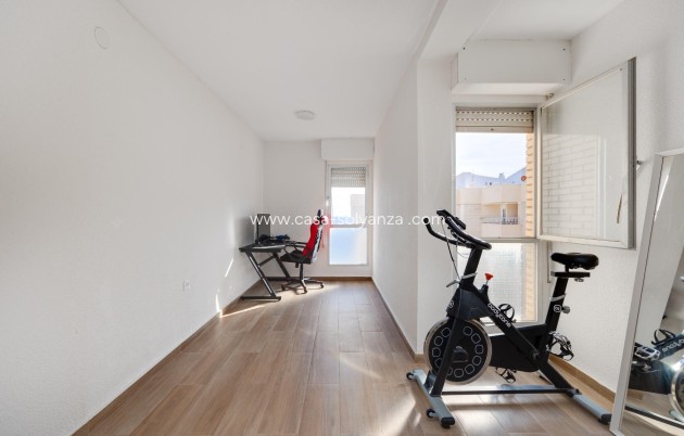 Revente - Appartement - Torrevieja - Center