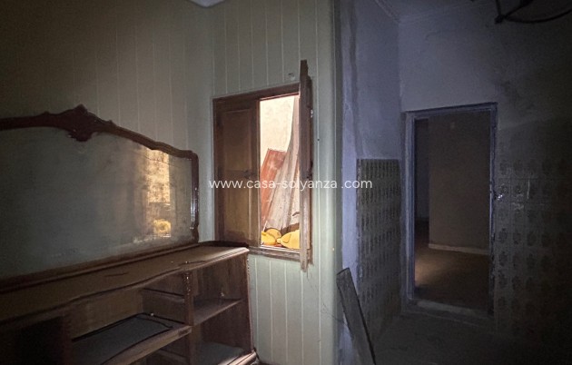 Revente - Commercial - Jacarilla - Inland