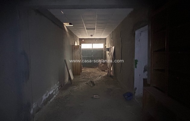 Revente - Commercial - Jacarilla - Inland