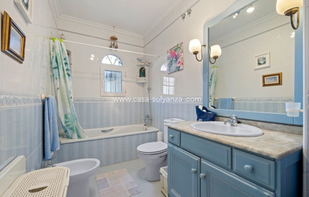 Revente - Villa - Orihuela Costa - Costa Blanca