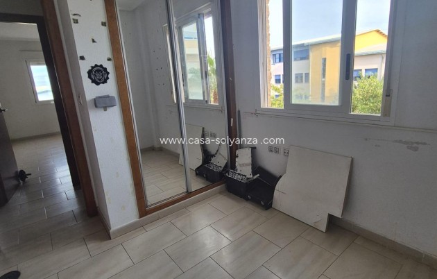 Revente - Appartement - Torrevieja - Aguas nuevas