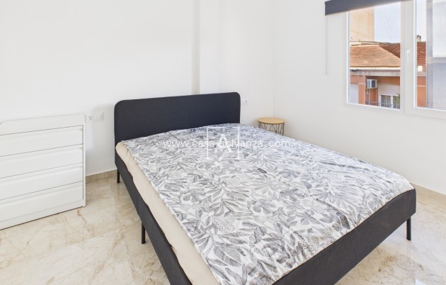 Wiederverkauf - Wohnung - Centro Torrevieja