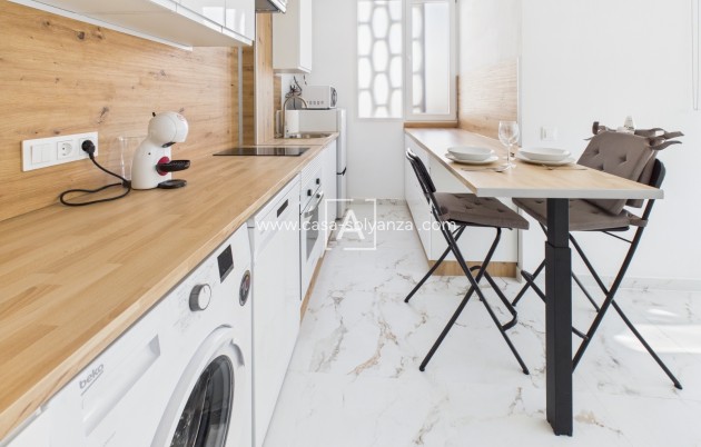 Wiederverkauf - Wohnung - Centro Torrevieja