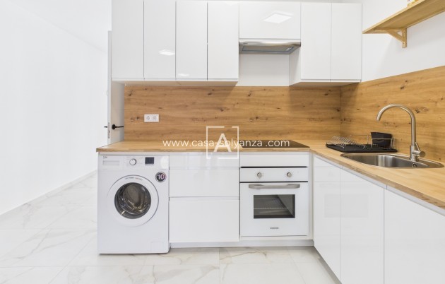 Wiederverkauf - Wohnung - Torrevieja Centro