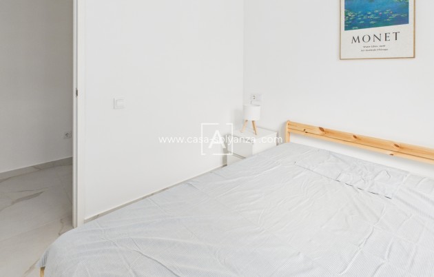 Wiederverkauf - Wohnung - Torrevieja Centro