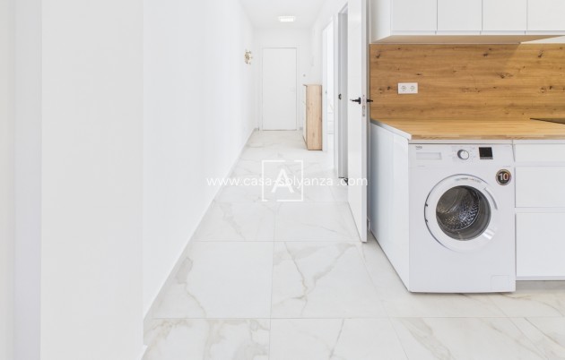 Wiederverkauf - Wohnung - Torrevieja Centro