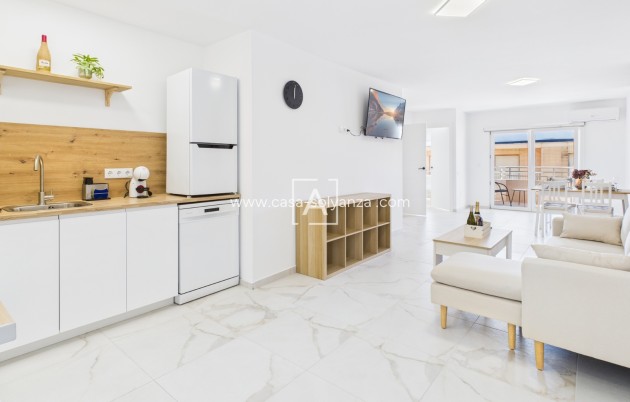 Wiederverkauf - Wohnung - Torrevieja Centro