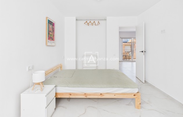 Wiederverkauf - Wohnung - Torrevieja Centro