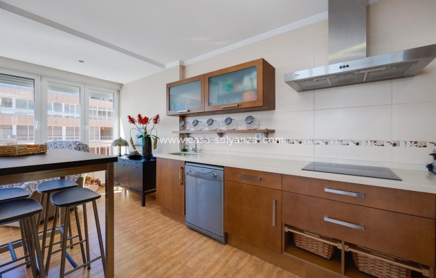 Revente - Appartement - Torrevieja - Playa Acequion